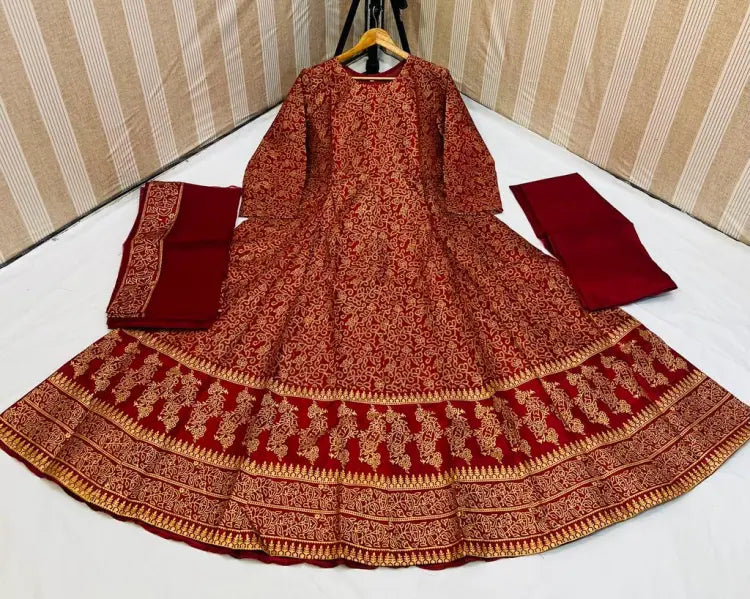 Gold Printed  Silk Maxi for Pretty Women and Girls